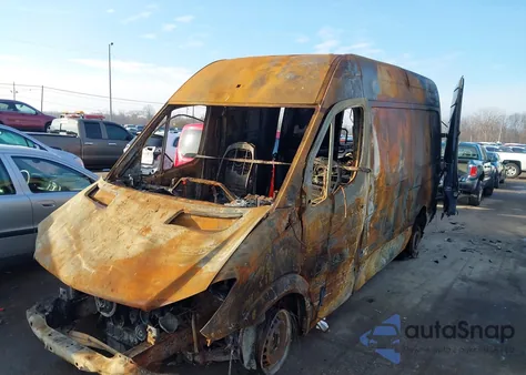 2018 Mercedes-Benz Sprinter 2500 Standard Roof V6 from USA, damaged, VIN WD3PE7CD8JP643190